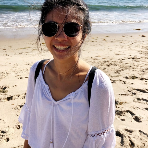 Meet Your Posher, Claire - Picture 2 of 2